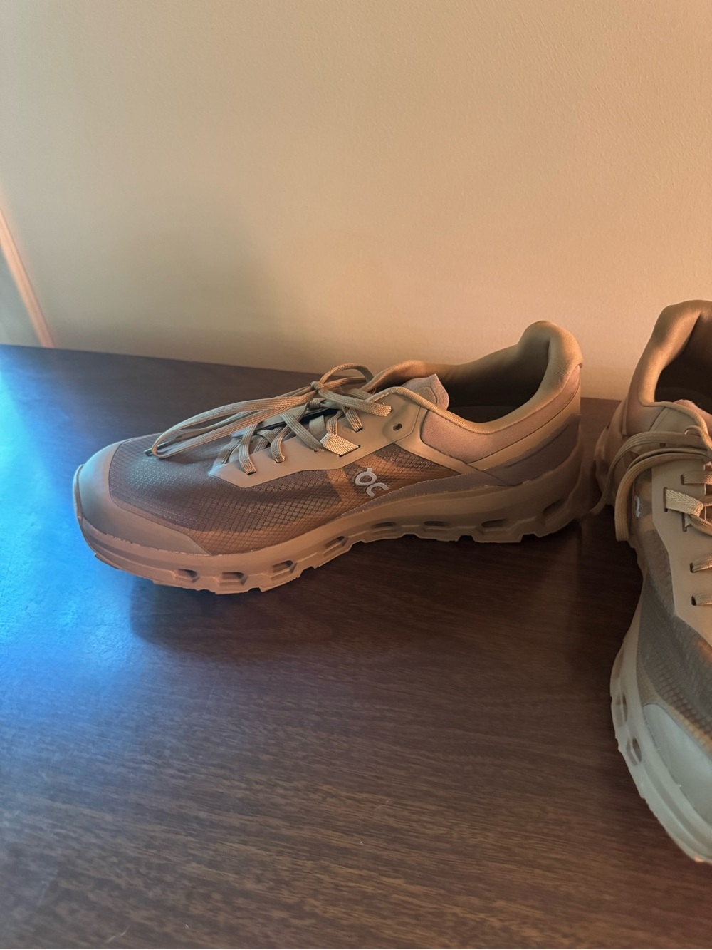 On Running Men's Trainers in Beige/Tan - Picture 2 of 5